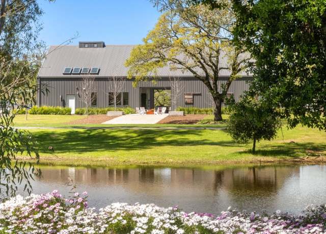 Property at 100 W Trinity Rd, Glen Ellen, CA 95442, 5 beds, 6 baths