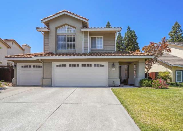 Property at 243 Lone Oak Dr, Vacaville, CA 95688, 4 beds, 3 baths