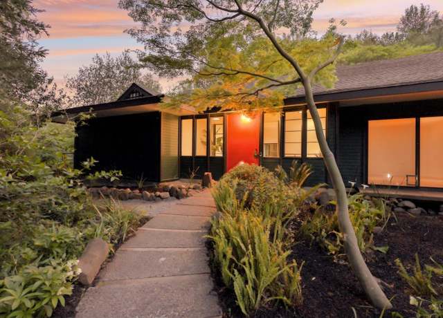 Property at 2305 Grove St, Sonoma, CA 95476, 5 beds, 5 baths