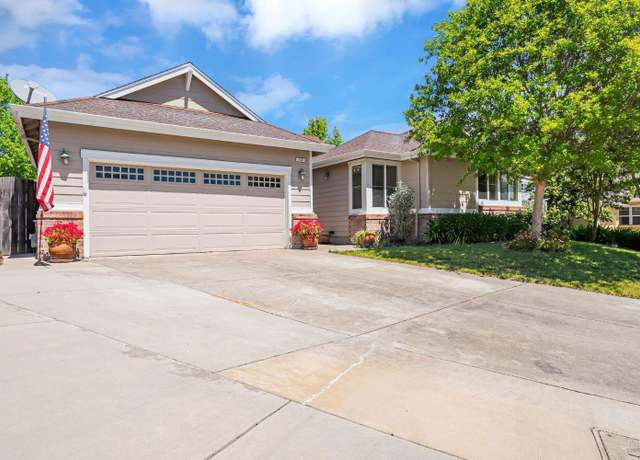 Property at 112 Syrah Ct, Cloverdale, CA 95425, 3 beds, 2 baths