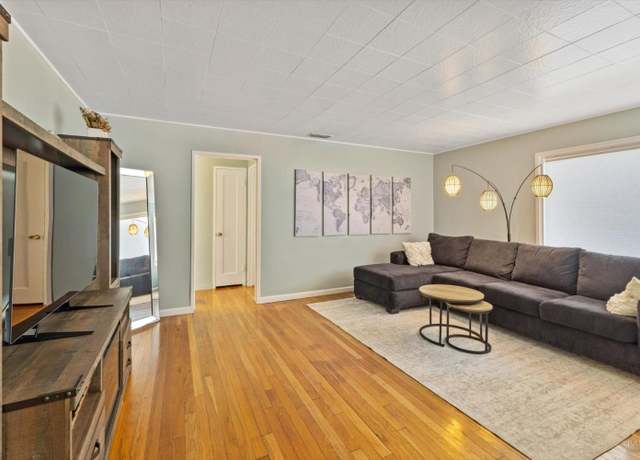 Property at 140 Harrison Ave, Napa, CA 94558, 3 beds, 2 baths