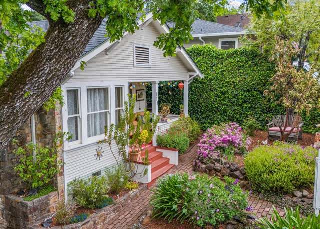 Property at 111 Fetters Ave, Sonoma, CA 95476, 3 beds, 3 baths