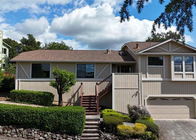 Property at 620 Alta Vista Dr, Healdsburg, CA 95448, 3 beds, 2.5 baths