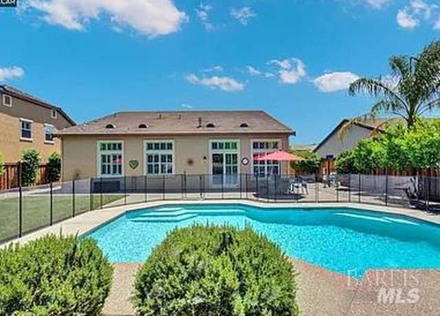 Property at 903 Rio Grande Dr, Vacaville, CA 95687, 4 beds, 2.5 baths