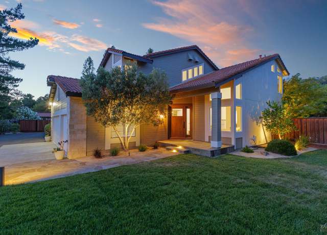 Property at 405 Encinosa Ct, Windsor, CA 95492, 3 beds, 2.5 baths
