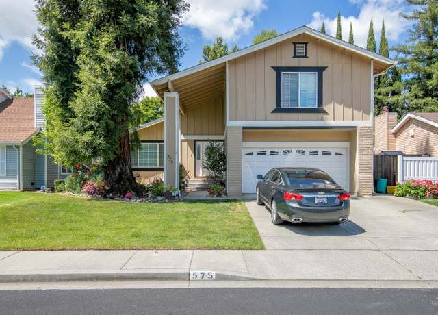 Property at 575 Gregory Dr, Vacaville, CA 95687, 4 beds, 2.5 baths