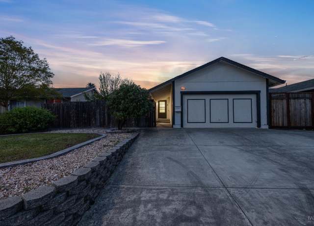 Property at 1140 Emily Ave, Rohnert Park, CA 94928, 3 beds, 2 baths