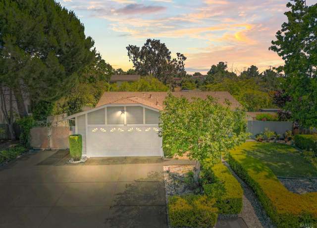 Property at 373 Clydesdale Dr, Vallejo, CA 94591, 3 beds, 2 baths