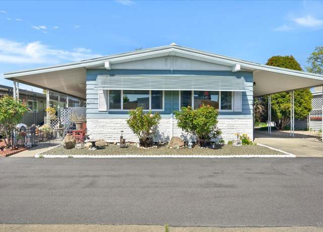 Property at 702 Sequoia St, Windsor, CA 95492, 2 beds, 2 baths