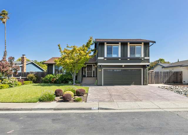 Property at 401 Arlington Cir, Fairfield, CA 94533, 4 beds, 2.5 baths