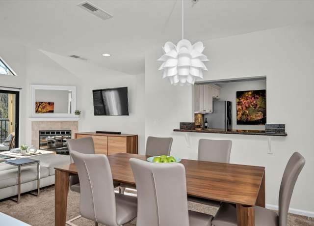 Property at 218 Foss Creek Cir Unit D, Healdsburg, CA 95448, 2 beds, 2 baths