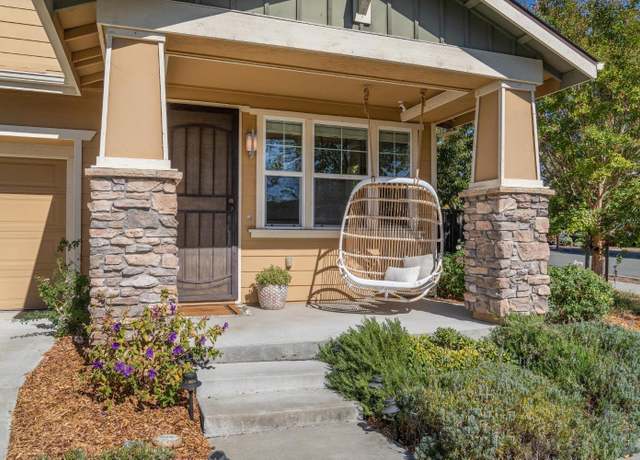 Property at 1755 Chinar Dr, Petaluma, CA 94954, 4 beds, 2.5 baths