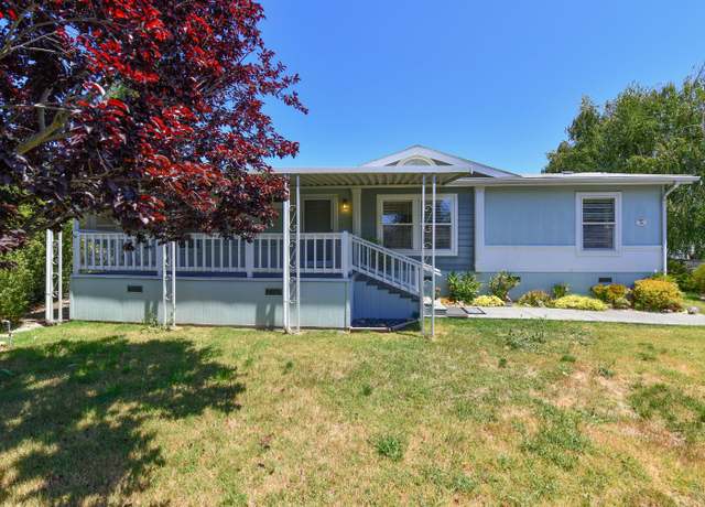 Property at 84 N Napa Dr, Petaluma, CA 94954, 3 beds, 2 baths