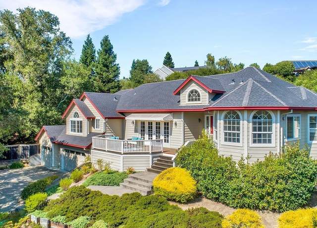 Property at 128 Village Oaks Ct, Healdsburg, CA 95448, 3 beds, 3 baths
