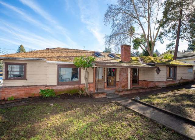 Property at 832 Brown St, Healdsburg, CA 95448, 3 beds, 2 baths