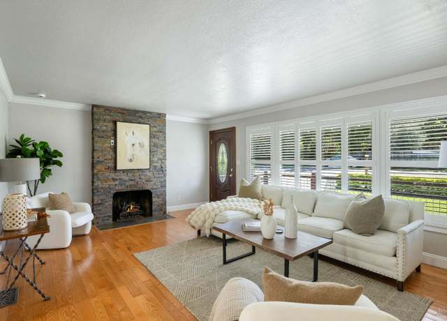 Property at 1036 Summit Ave, Napa, CA 94559, 3 beds, 3 baths