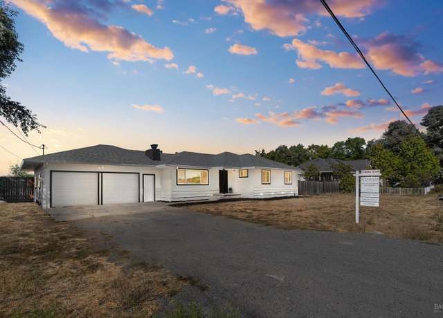Property at 2039 Dennis Ln, Santa Rosa, CA 95403, 3 beds, 2 baths