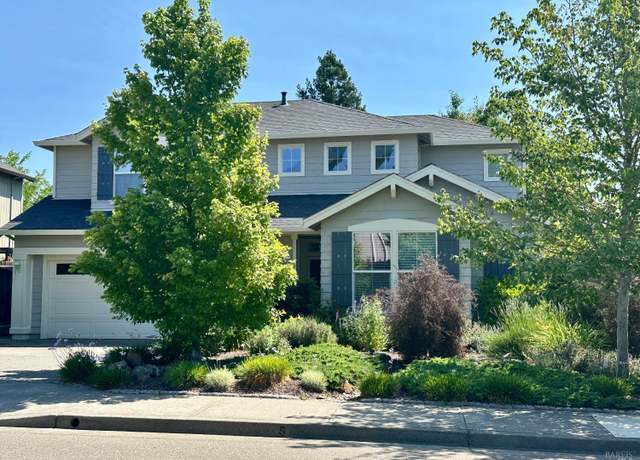 Property at 134 Douglas Fir Cir, Cloverdale, CA 95425, 4 beds, 3 baths