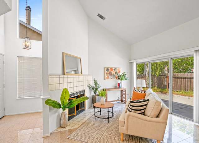 Property at 260 Stageline Dr, Vallejo, CA 94591, 2 beds, 2 baths