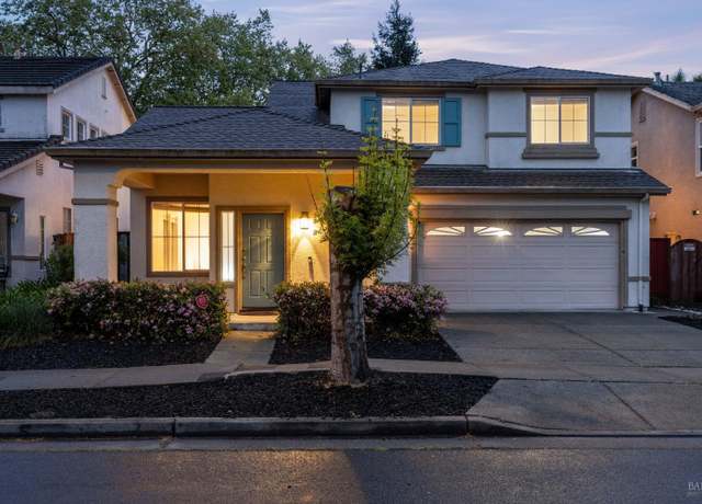 Property at 2916 Park Meadow Dr, Santa Rosa, CA 95407, 3 beds, 2.5 baths