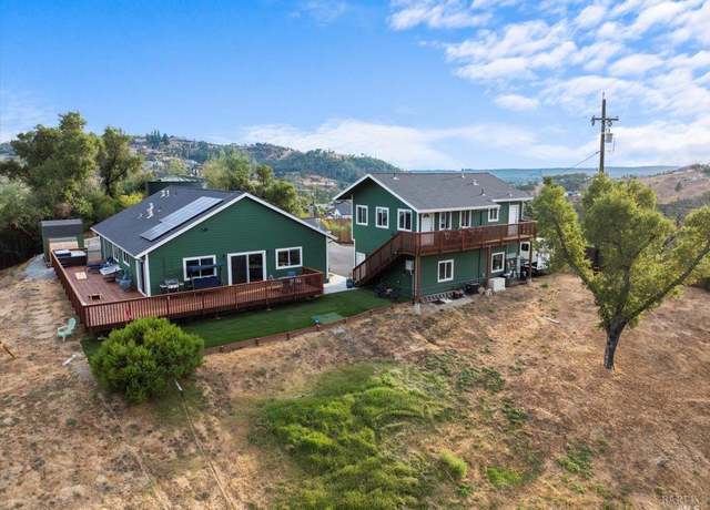 Property at 1440 Mark West Springs Rd, Santa Rosa, CA 95404, 3 beds, 2.5 baths