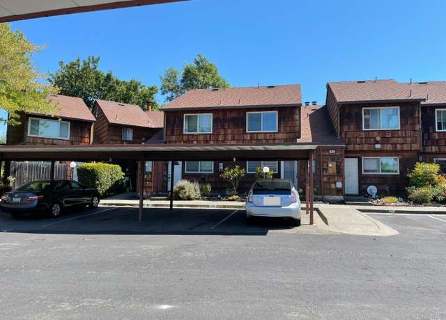 Property at 1421 Parkway Dr, Rohnert Park, CA 94928, 2 beds, 1.5 baths