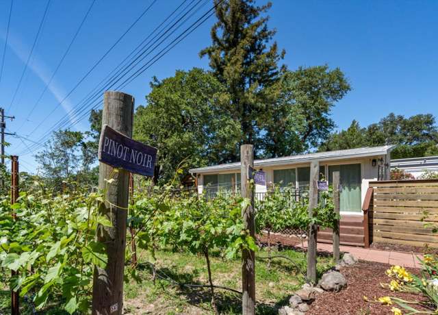 Property at 10 - 11 Waldruhe Hts, Glen Ellen, CA 95442, 2 beds, 2 baths
