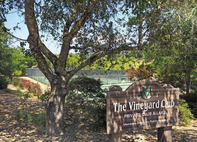 Property at 23655 Vineyard Rd, Geyserville, CA 95441