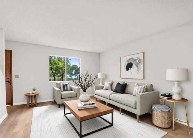 Property at 883 Arbor Ave, Sonoma, CA 95476, 2 beds, 1.5 baths
