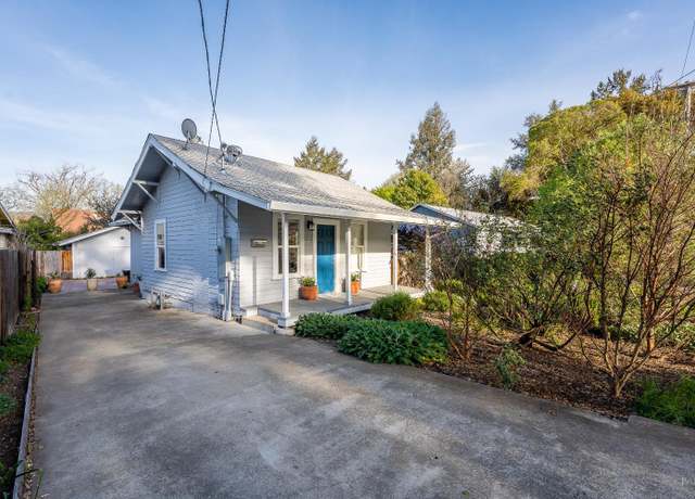 Property at 691 N Oak St, Ukiah, CA 95482, 3 beds, 2 baths