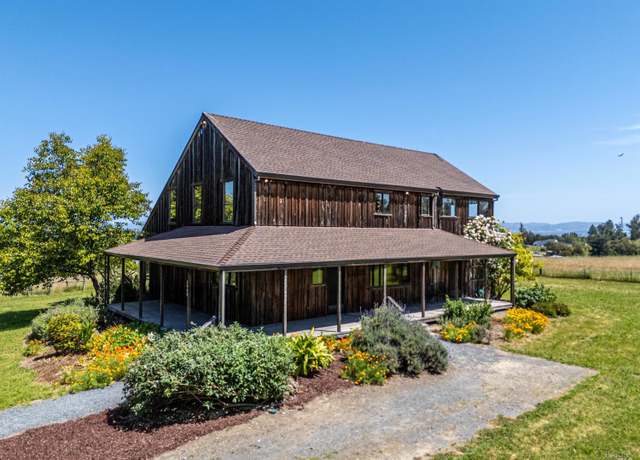 Property at 5900 Blank Rd, Sebastopol, CA 95472, 4 beds, 3 baths