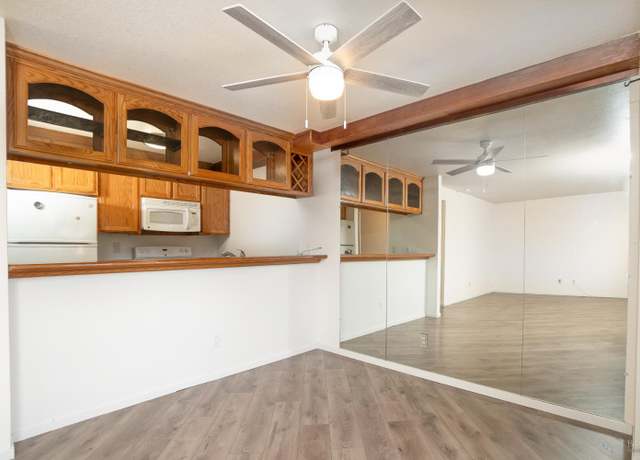 Property at 429 Mission Blvd, Santa Rosa, CA 95409, 2 beds, 2 baths