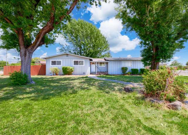 Property at 401 Arlen Dr, Rohnert Park, CA 94928, 3 beds, 2 baths