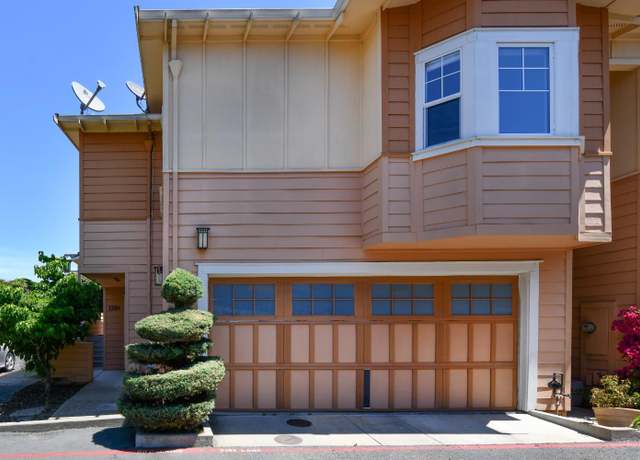 Property at 130 Valley Oak Dr, Napa, CA 94558, 3 beds, 3 baths