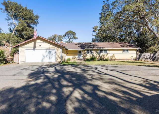 Property at 303 Orchard Ln, Penngrove, CA 94951, 3 beds, 2 baths