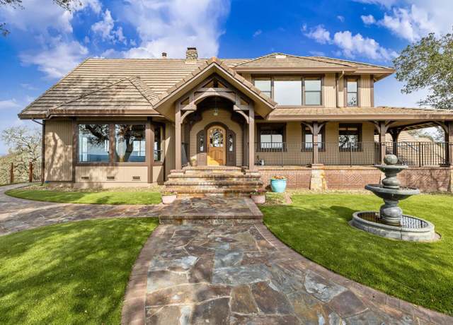 Property at 7149 Faught Rd, Santa Rosa, CA 95403, 3 beds, 3 baths