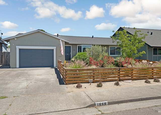 Property at 1668 Baywood Dr, Petaluma, CA 94954, 3 beds, 1 bath