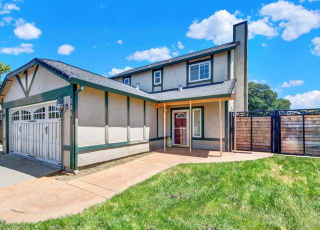 Property at 136 Persimmon Cir, Vacaville, CA 95687, 3 beds, 2.5 baths