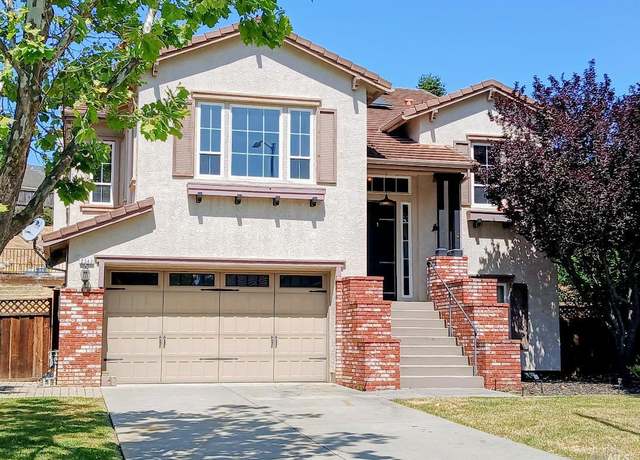 Property at 2743 Overlook Dr, Vallejo, CA 94591, 3 beds, 3 baths