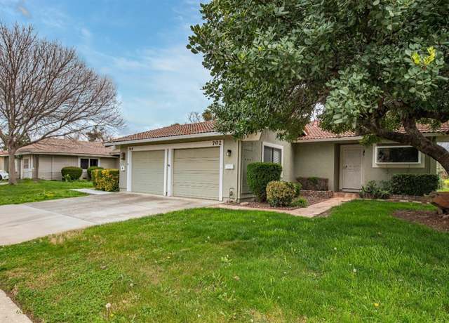 Property at 702 Yellowstone Dr, Vacaville, CA 95687, 2 beds, 2 baths