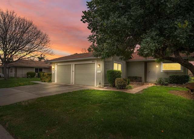 Property at 702 Yellowstone Dr, Vacaville, CA 95687, 2 beds, 2 baths