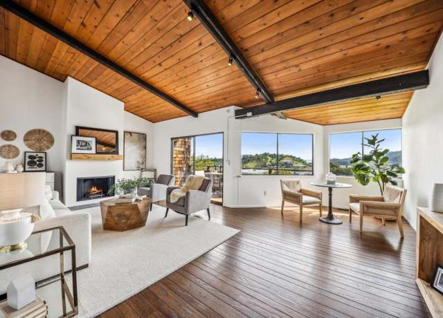 Property at 134 La Alondra Ct, San Rafael, CA 94903, 3 beds, 2.5 baths