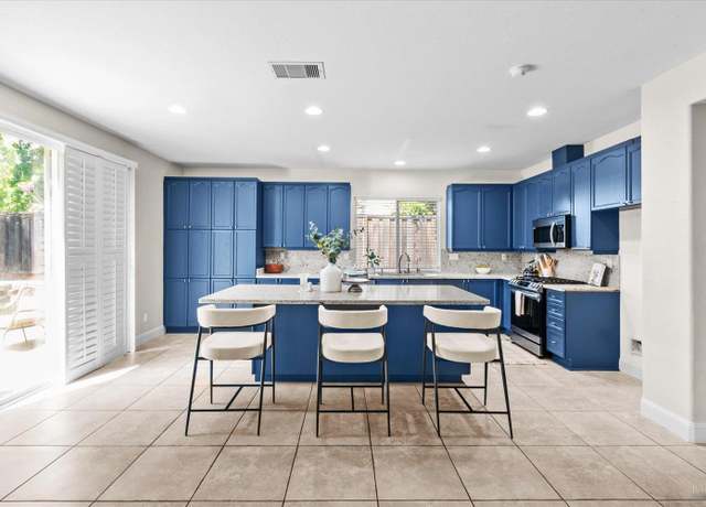 Property at 4239 Brudenell Dr, Fairfield, CA 94533, 5 beds, 3 baths