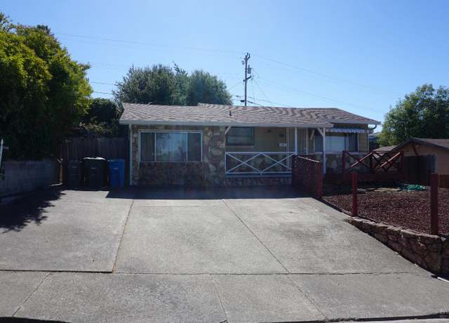 Property at 427 Ladera Dr, Vallejo, CA 94591, 3 beds, 2 baths