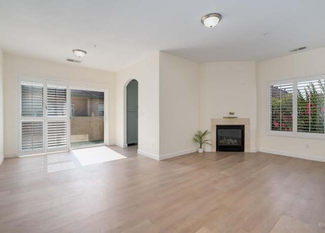 Property at 32 Bridgegate Way, Napa, CA 94559, 2 beds, 2 baths