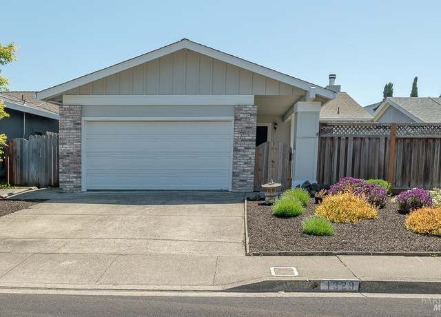 Property at 1329 Garmont Ct, Rohnert Park, CA 94928, 3 beds, 2 baths