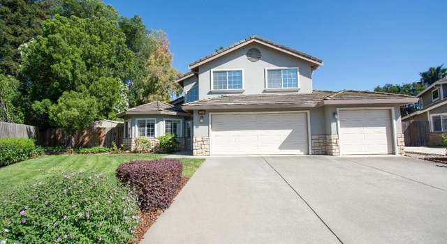 Photo of 250 Carpenter Ct, Dixon, CA 95620