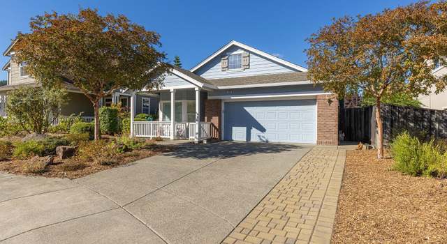 Photo of 104 Honeysuckle Ct, Cloverdale, CA 95425