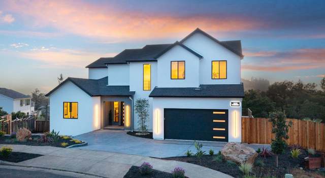 Photo of 1975 W Bristlecone Ct, Santa Rosa, CA 95403