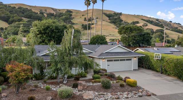 Photo of 2700 Center Rd, Novato, CA 94947